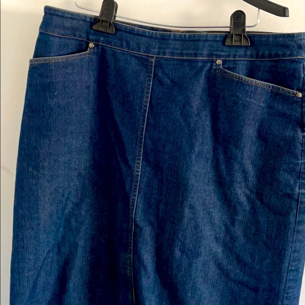 Hennes Woman’s Jean skirt Sz 46